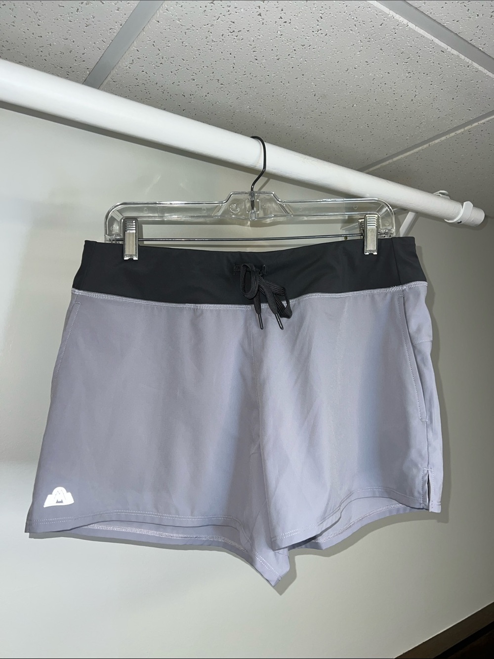 Eastern Mountain Sports Light Gray Elemental Tech Wick Shorts- L